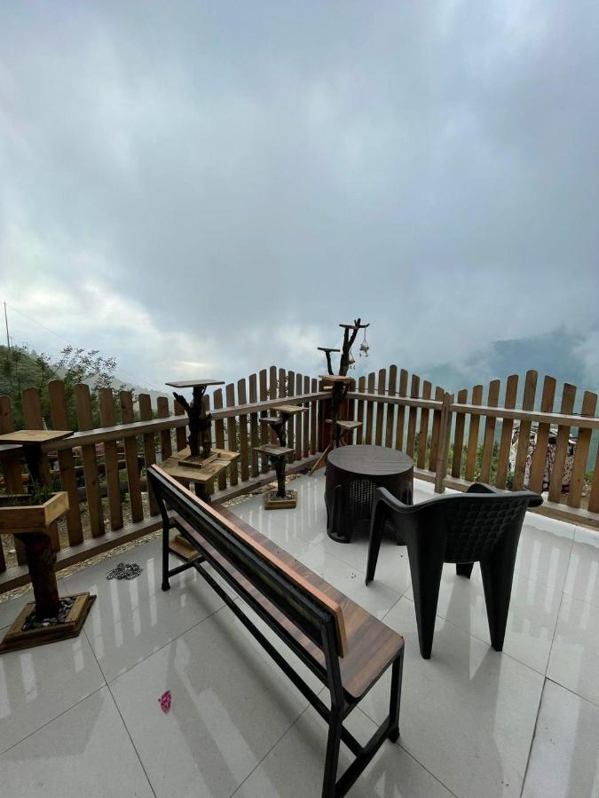 Veda Inn Chakrāta Exterior foto