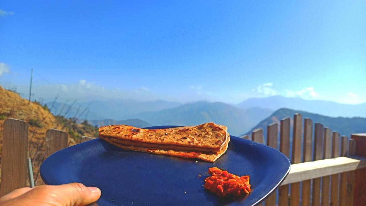 Veda Inn Chakrāta Exterior foto